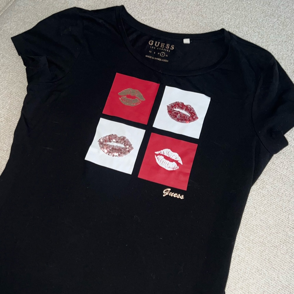 Guess Black Tee with Red and White Lip Graphics